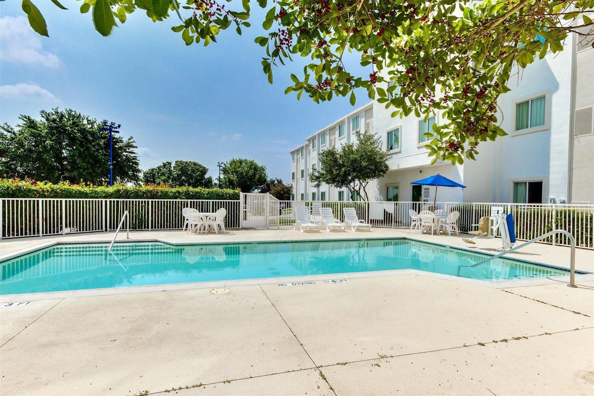 Motel 6-Lewisville, Tx - Dallas Eksteriør bilde